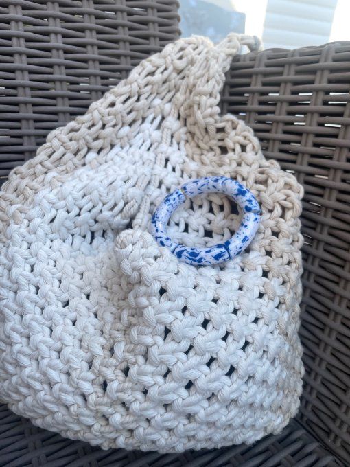 BRACELET PERLE TUBE BLANC TACHETÉ BLEU