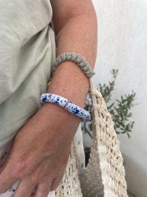 BRACELET PERLE TUBE BLANC TACHETÉ BLEU
