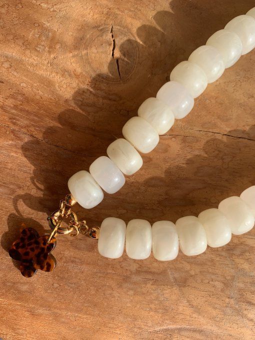 Collier GISÈLE BEIGE + FLEURS LÉOPARD - COLLIER