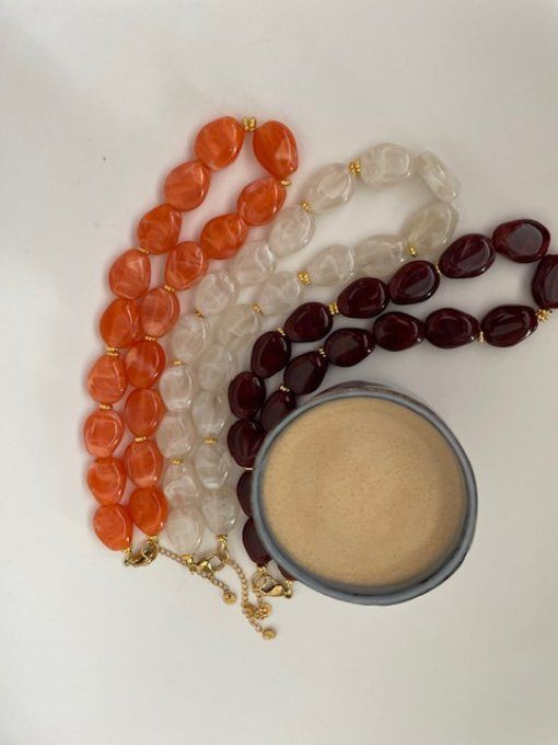 Collier AGATHE - Collier grosse perles acrylique - séparateurs dorés