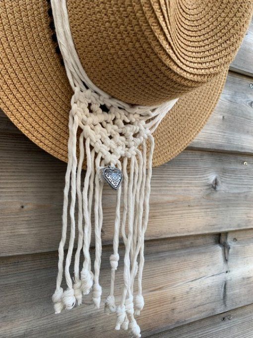 Porte Chapeaux artisanale - modèle "ONE"
