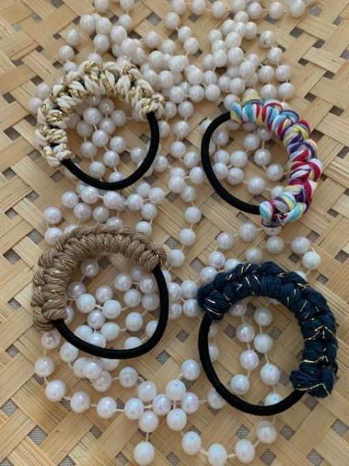 Elastique à cheveux - modèle " JO "
